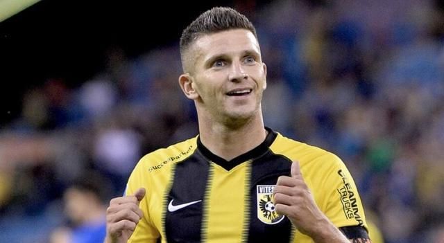 讨论画上了 讨论画上了