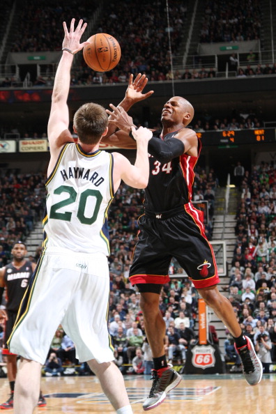 对米兰双雄 对米兰双雄